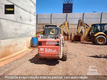 Mini-Carregadeira Bobcat S150