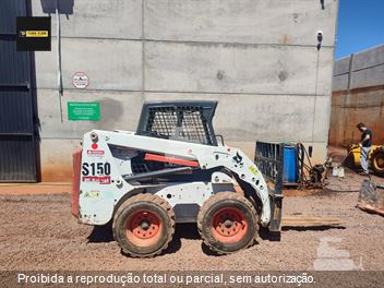 Mini-Carregadeira Bobcat S150