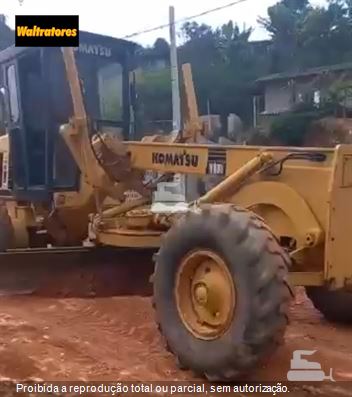 Motoniveladora Komatsu 835