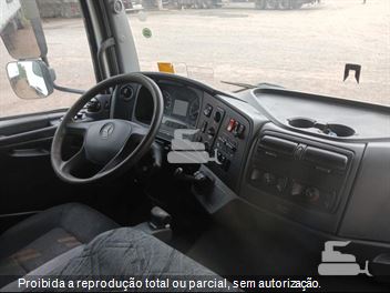 Caminhão Mercedes-Benz Atego 3030 8x2 2p (Diesel)(E5)