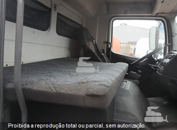 Caminhão Mercedes-Benz Atego 3030 8x2 2p (Diesel)(E5)
