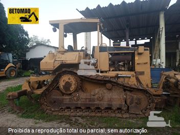 Trator de Esteira Caterpillar D6M