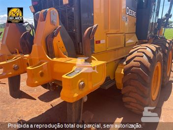 Motoniveladora John Deere 620G