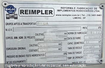 Caminhão Mercedes-Benz Atron 1319 2p (diesel) (E5)
