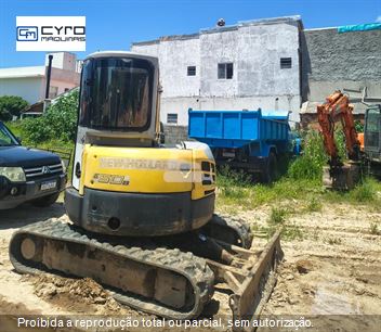 Mini-Escavadeira New Holland E50B