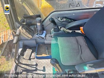 Escavadeira Volvo EC210BLC