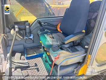 Escavadeira Volvo EC210BLC