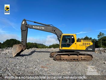 Escavadeira Volvo EC210BLC