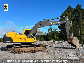 Escavadeira Volvo EC210BLC