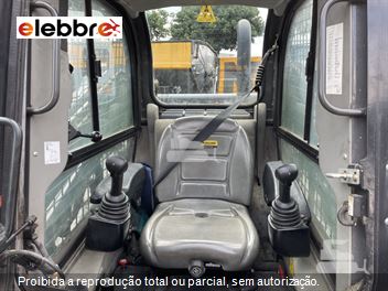 Mini-Carregadeira New Holland L330