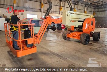Plataforma Aérea (Elevatória) JLG 450 AJ