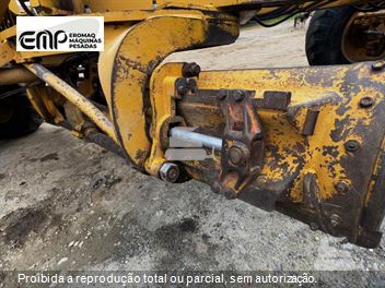 Motoniveladora Caterpillar 120G