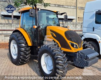 Trator Agrícola Valtra A124