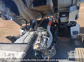 Caminhão Volkswagen 24-280 E Constellation 6x2 2p (Diesel)(E5)