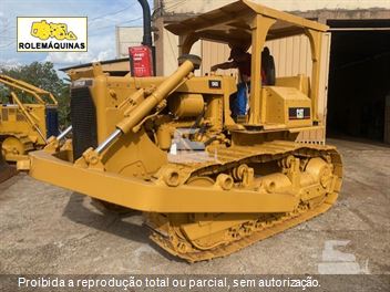 Trator de Esteira Caterpillar D6D