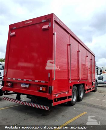 Caminhão Mercedes-Benz Atego 2430 6x2 2p (Diesel)(E5)