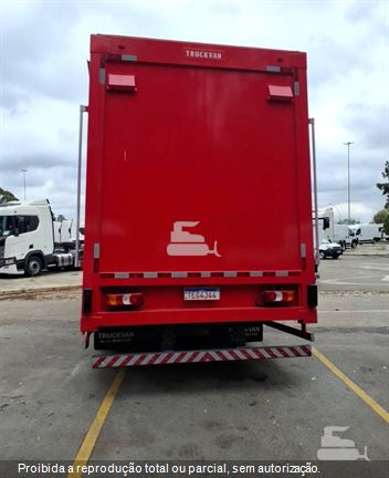 Caminhão Mercedes-Benz Atego 2430 6x2 2p (Diesel)(E5)