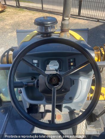 Retro Escavadeira New Holland B90B