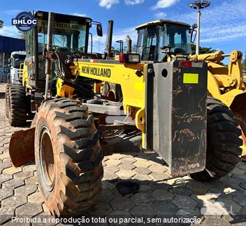 Motoniveladora New Holland RG170B