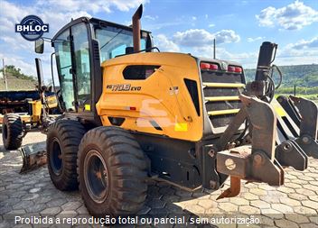 Motoniveladora New Holland RG170B