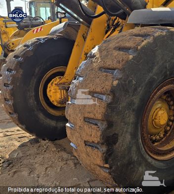 Pá Carregadeira Volvo L120 F