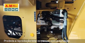 Rolo Compactador Caterpillar CP-54B