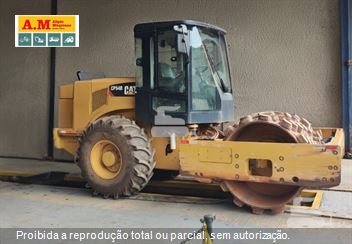 Rolo Compactador Caterpillar CP-54B