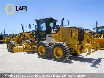 Motoniveladora Caterpillar 12M