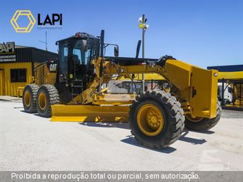 Motoniveladora Caterpillar 12M