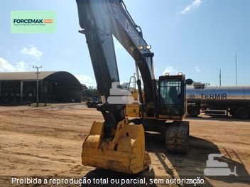 Escavadeira John Deere 210G