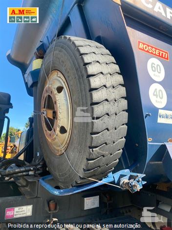 Caminhão Mercedes-Benz Axor 3131 6x4 2p (diesel)(E5)
