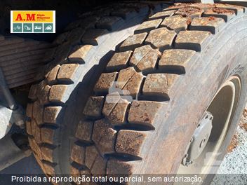 Caminhão Mercedes-Benz Axor 3131 6x4 2p (diesel)(E5)