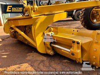 Motoniveladora Caterpillar 120K