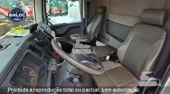Caminhão Volkswagen 32-360 Constellation 6x4 2p (diesel)(E5)