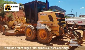 Motoniveladora New Holland RG170B