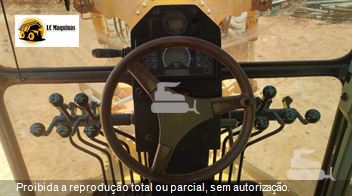 Motoniveladora New Holland RG170B