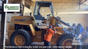 Pá Carregadeira Case W20E