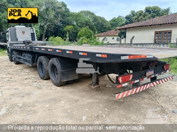 Caminhão Iveco TECTOR 240E25 S 6x2 2p (Diesel)