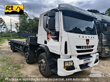 Caminhão Iveco TECTOR 240E25 S 6x2 2p (Diesel)