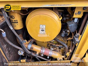 Trator de Esteira Caterpillar D6T