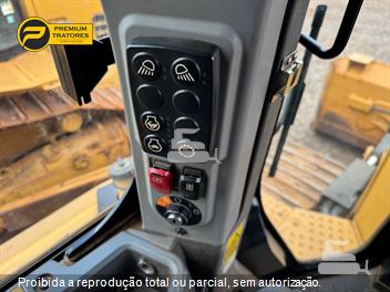 Trator de Esteira Caterpillar D5