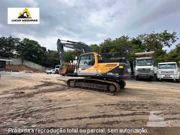 Escavadeira Hyundai R220LC-9S