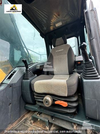 Escavadeira Hyundai R220LC-9S