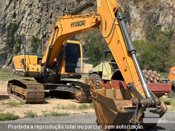 Escavadeira Hyundai R220LC-9