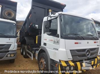 Caminhão Mercedes-Benz Atego 2426 6x2 2p (Diesel) (E5)