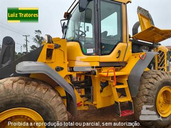 Pá Carregadeira Volvo L110F