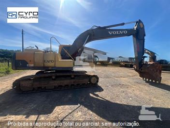 Escavadeira Volvo EC210BLC
