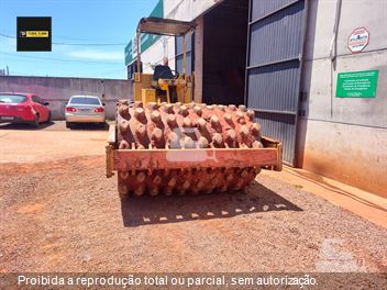 Rolo Compactador Caterpillar CP-533C