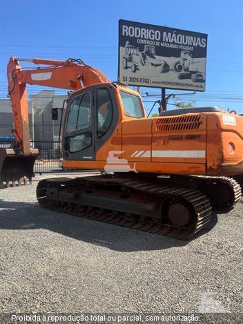 Escavadeira Doosan DX225LCA