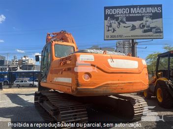 Escavadeira Doosan DX225LCA